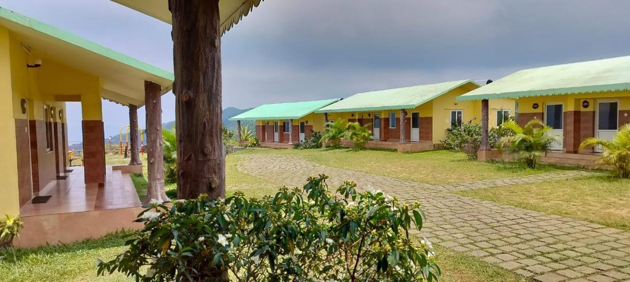Pagoda Plantation Resort Pirmed Exterior photo