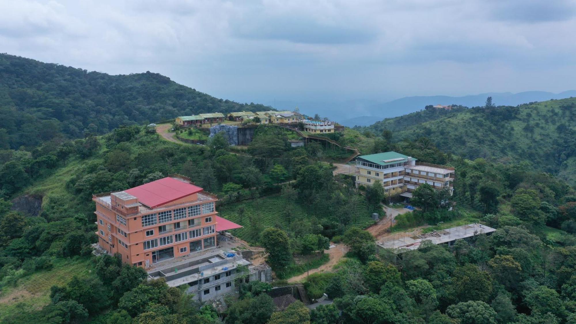 Pagoda Plantation Resort Pirmed Exterior photo